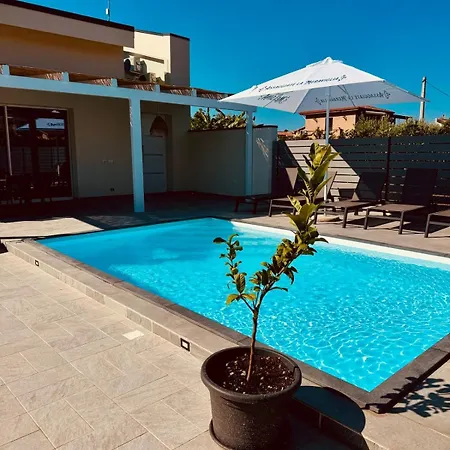 Zagara Modern With Pool 빌라 *